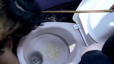 ਟਾਇਲਟ ਵਿੱਚ ਪੋਰਨ